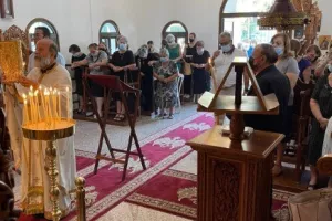Θεία Λειτουργία στο Παρεκκλήσι Παναγίας Σουμελά (Φώτος)