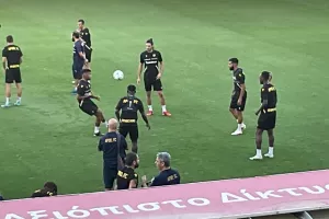 ΑΠΟΕΛ/ Η τελευταία προπόνηση... πριν την Τζουργκάρντεν (Φώτος & Βίντεο)