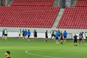 Η προπόνηση του Απόλλωνα στο "Γ. Καραϊσκάκης" (Φώτος/Βίντεο)