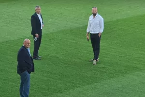 Η πρώτη... τριάδα!