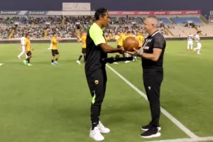 Η παρακάμερα του φιλικού AEK-Ομόνοια