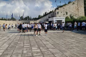 Απόλλων: Ανέβηκαν τα... ντεσιμπέλ στην Αθήνα (Βίντεο/Φώτος Kerkida)