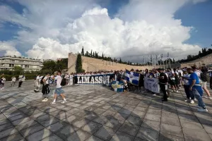 Απόλλων: Ανέβηκαν τα... ντεσιμπέλ στην Αθήνα (Βίντεο/Φώτος Kerkida)