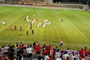 ΦΩΤΟΣ-ΒΙΝΤΕΟ / Όλο το γήπεδο ''Όλε-Όλε'' και... ''Χώμα που περπάτησα''