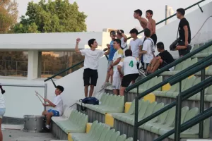 Ατμόσφαιρα... οι νεαροί οπαδοί της Δόξας (φώτος)