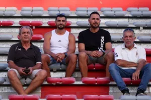 Καρμιώτισσα - Νέα Σαλαμίνα: Πρεμιέρα με το… δεξί με ερυθρόλευκες γκολάρες! (φώτος)