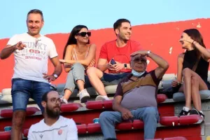 Καρμιώτισσα - Νέα Σαλαμίνα: Πρεμιέρα με το… δεξί με ερυθρόλευκες γκολάρες! (φώτος)