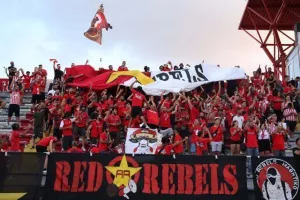 Καρμιώτισσα - Νέα Σαλαμίνα: Πρεμιέρα με το… δεξί με ερυθρόλευκες γκολάρες! (φώτος)