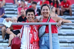 Καρμιώτισσα - Νέα Σαλαμίνα: Πρεμιέρα με το… δεξί με ερυθρόλευκες γκολάρες! (φώτος)