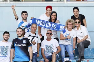 Oι οπαδοί του Απόλλωνα σε Δυτική και Ανατολική (φωτορεπορτάζ)