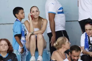 Oι οπαδοί του Απόλλωνα σε Δυτική και Ανατολική (φωτορεπορτάζ)