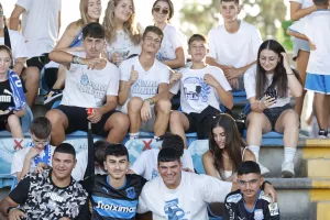 Oι οπαδοί του Απόλλωνα σε Δυτική και Ανατολική (φωτορεπορτάζ)