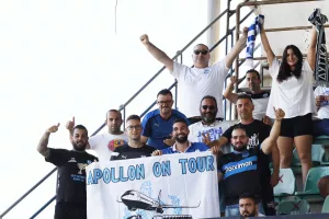 Oι οπαδοί του Απόλλωνα σε Δυτική και Ανατολική (φωτορεπορτάζ)