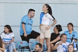 Oι οπαδοί του Απόλλωνα σε Δυτική και Ανατολική (φωτορεπορτάζ)