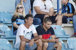 Oι οπαδοί του Απόλλωνα σε Δυτική και Ανατολική (φωτορεπορτάζ)