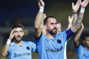 Απόλλων: Το "δέσιμο" παικτών - Δυτικής! (φώτος/βίντεο)