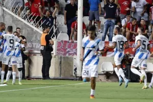 Απόλλων - Ολυμπιακός: Δεν κέρδισε, δεν έχασε, μπορεί να προκριθεί... (φώτος)