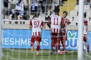 Απόλλων - Ολυμπιακός: Δεν κέρδισε, δεν έχασε, μπορεί να προκριθεί... (φώτος)