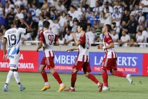 Απόλλων - Ολυμπιακός: Δεν κέρδισε, δεν έχασε, μπορεί να προκριθεί... (φώτος)