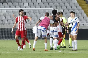 Απόλλων - Ολυμπιακός: Δεν κέρδισε, δεν έχασε, μπορεί να προκριθεί... (φώτος)