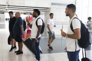 "Πέταξε" για Αθήνα ο Απόλλωνας-Μαζί του το kerkida (βίντεο/φώτος)