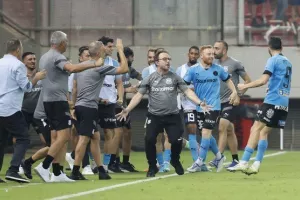 Ολυμπιακός - Απόλλων: Το πήρε στην παράταση, "άγγιξε την πρόκριση", έχασε στα πέναλτι (Φώτος)