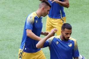 ΑΠΟΕΛ: "Μέσα" ο Μάγκλιτσα, ποιος αφαιρέθηκε από την λίστα