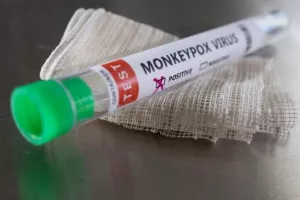 Ευλογιά πιθήκων: Πήρε εξιτήριο ασθενής