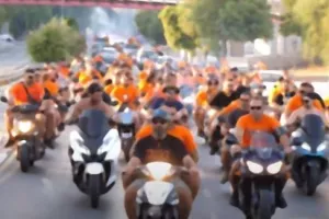 Πορτοκαλί: Η πορεία, το κορεό - "βόμβα" και η 90λεπτη... φωνή (βίντεο)