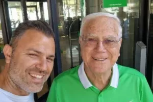 Μίστερ... Ya'akov Sahar