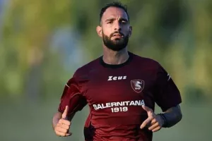 Kastanos is back! 