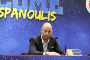 Οι ευχές του Περιστερίου στον 40άρη Σπανούλη