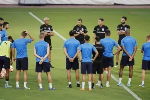 Η προπόνηση του Απόλλωνα στο "Γ. Καραϊσκάκης" (Φώτος/Βίντεο)