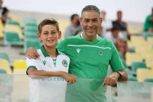 (Φωτορεπορτάζ) Ο κόσμος στην "ΑΡΕΝΑ"