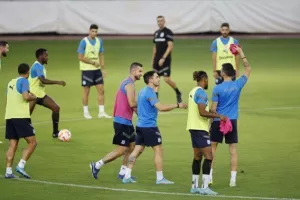 Η προπόνηση του Απόλλωνα στο "Γ. Καραϊσκάκης" (Φώτος/Βίντεο)