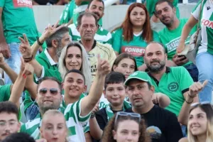 (Φωτορεπορτάζ) Ο κόσμος στο... καταπράσινο ΓΣΠ!