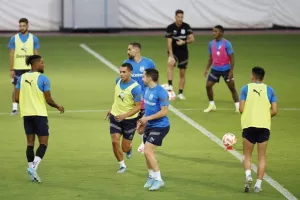 Η προπόνηση του Απόλλωνα στο "Γ. Καραϊσκάκης" (Φώτος/Βίντεο)