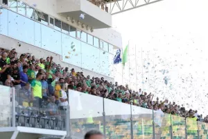 ΦΩΤΟΣ: Ο κόσμος στην ΑΡΕΝΑ 