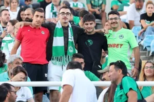 (Φωτορεπορτάζ) Ο κόσμος στο... καταπράσινο ΓΣΠ!