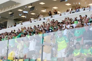 ΦΩΤΟΣ: Ο κόσμος στην ΑΡΕΝΑ 