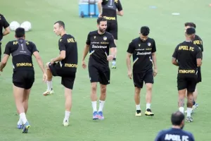 ΑΠΟΕΛ/ Η τελευταία προπόνηση... πριν την Τζουργκάρντεν (Φώτος & Βίντεο)