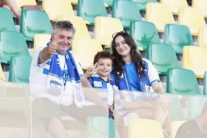 (Φωτορεπορτάζ) Ο κόσμος στην "ΑΡΕΝΑ"