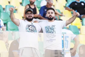 (Φωτορεπορτάζ) Ο κόσμος στην "ΑΡΕΝΑ"