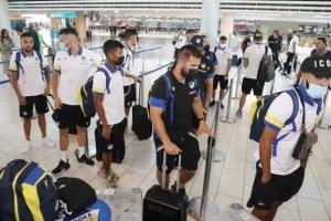 "Πέταξε" για Καζακστάν το ΑΠΟΕΛ - Μαζί... το kerkida.net (βίντεο/φώτος)
