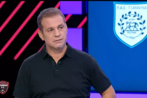 Ντέμης για ΑΕΚ: «Χειρότερη με ΠΑΣ εν συγκρίσει με Βόλο» - Τι είπε για Αλμέιδα