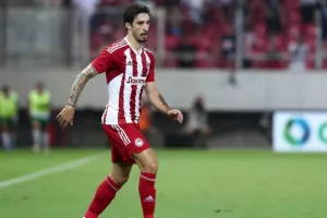 Ολυμπιακός: Με Βρσάλικο και Αγκιμπού η αποστολή για Βόλο