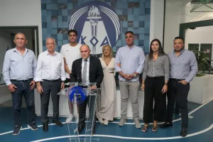 Ο Πρόεδρος του ΚΟΑ τίμησε τον Νικόλα Αντωνίου