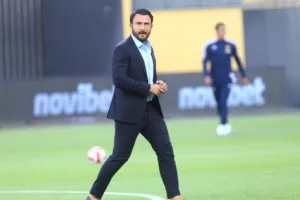 Στην προπόνηση ο Καρυπίδης ενόψει του μεγάλου ντέρμπι