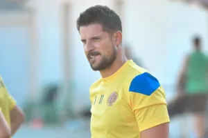 Έμαθε για Μιραλάς... 