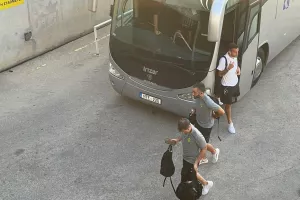 ΦΩΤΟΣ/Στο γήπεδο η ΑΕΚ